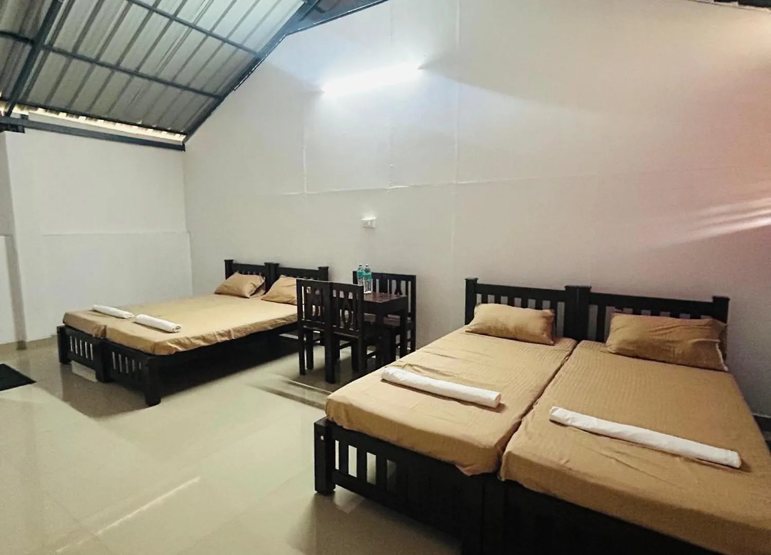 Athirappilly Inn Rooms & Suites 2*,