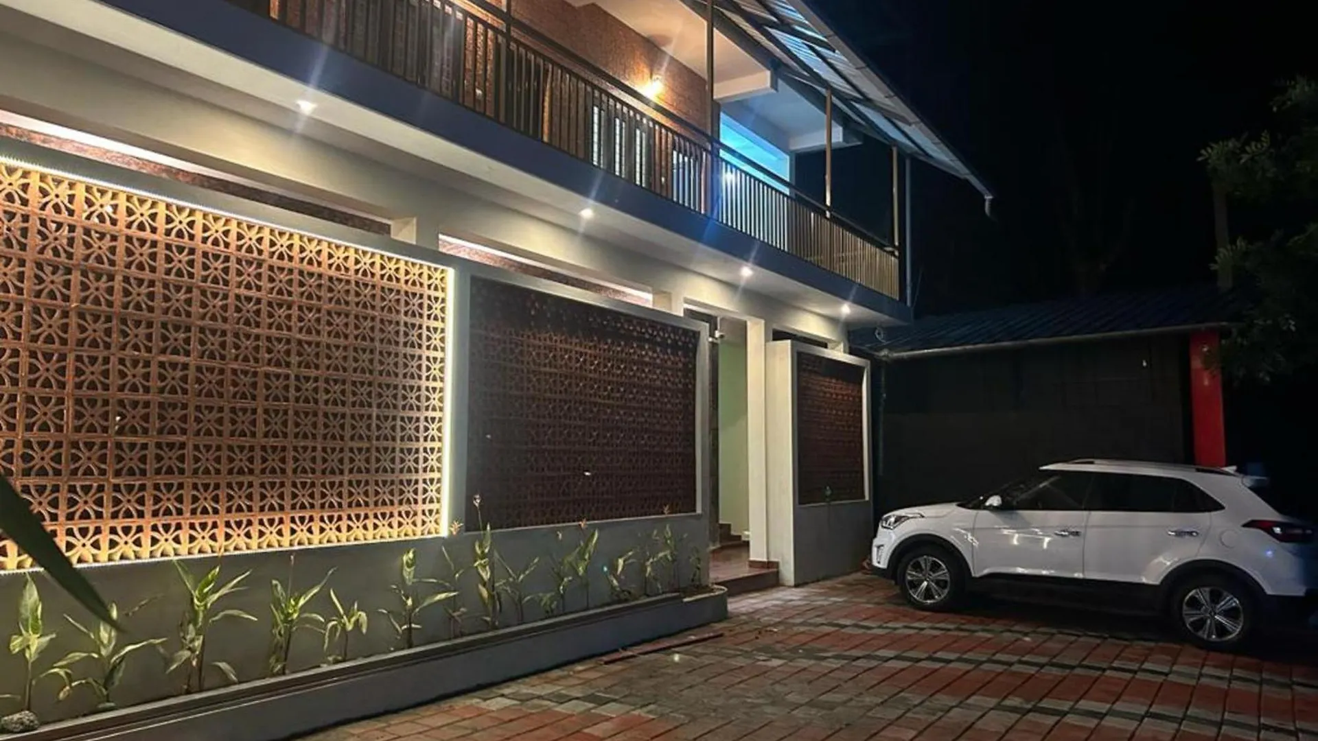 Kontakt z Athirappilly Inn Rooms & Suites